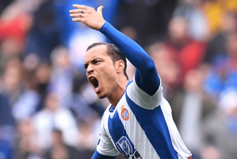 包含可汗球场再次成为胜利的见证，门将表现出色的词条